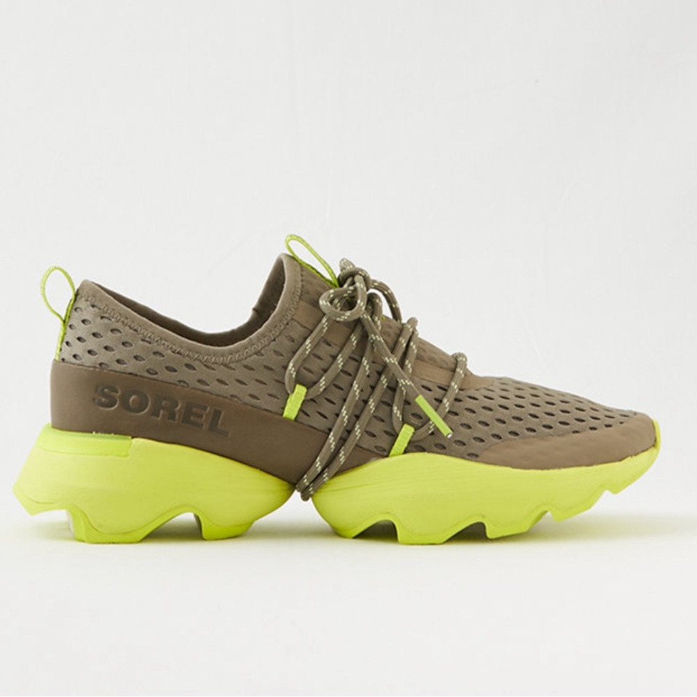 Sorel Kinetic Impact lace sneakers - size 7